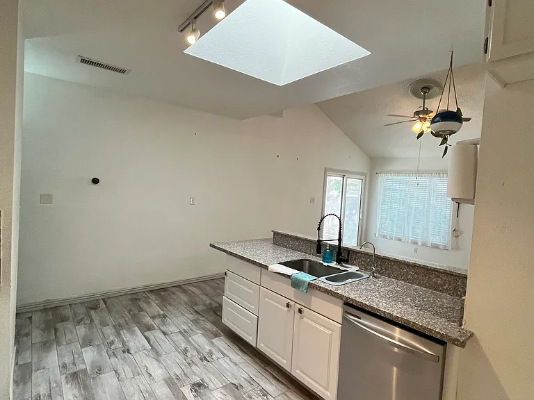 5412 Mickey Mantle Ave — Photo 8