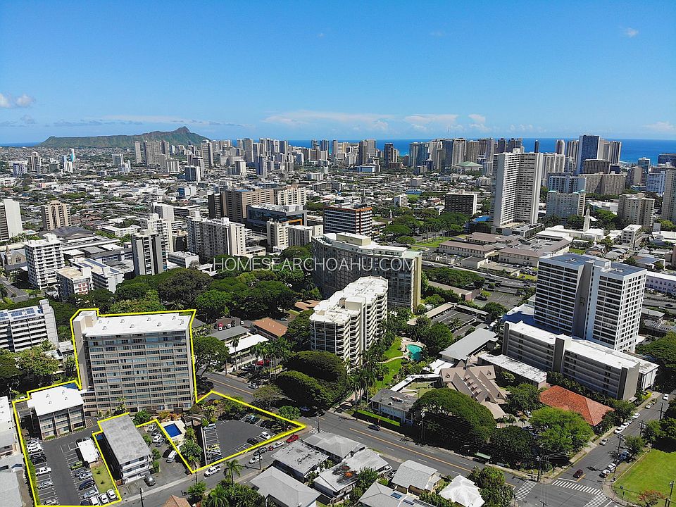 Aerial view of Punahou Gardens
