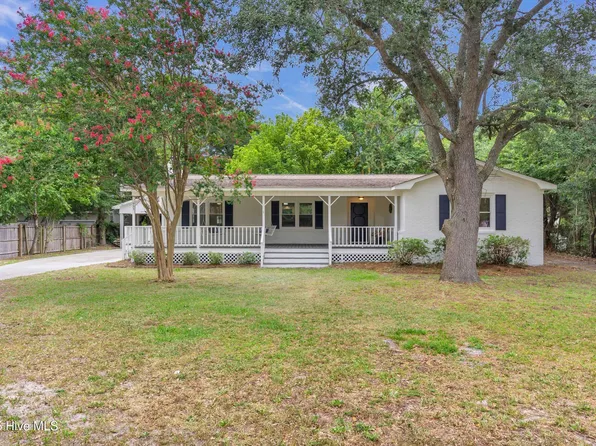 4934 Pleasant Oaks Drive, Wilmington, NC 28412