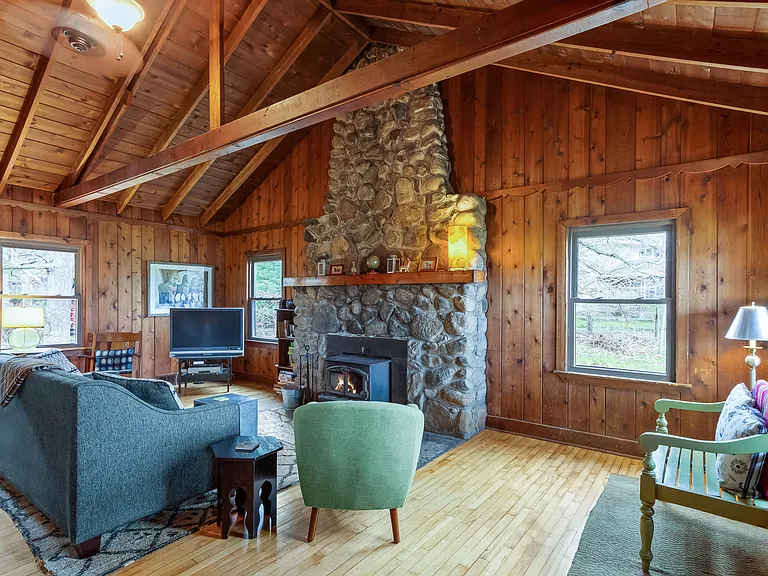 3848 Academy Rd — Photo 11