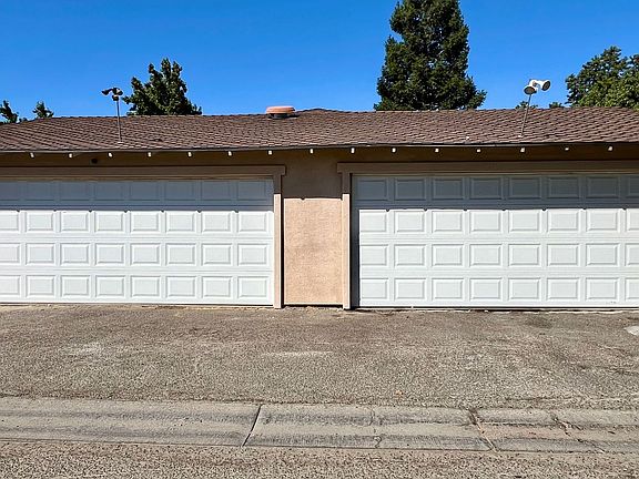 3rd image of 1442 Conestoga Dr
