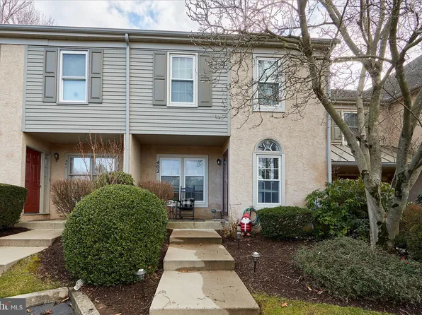402 Cumbrian Ct, West Chester, PA 19382