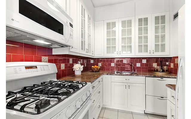 Sold by Douglas Elliman | media 3
