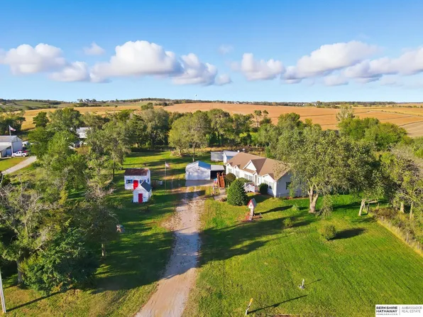 4204 Luv Rd, Plattsmouth, NE 68048
