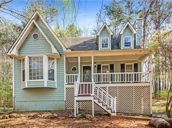 495 Stratford Dr, Douglasville, GA 30134