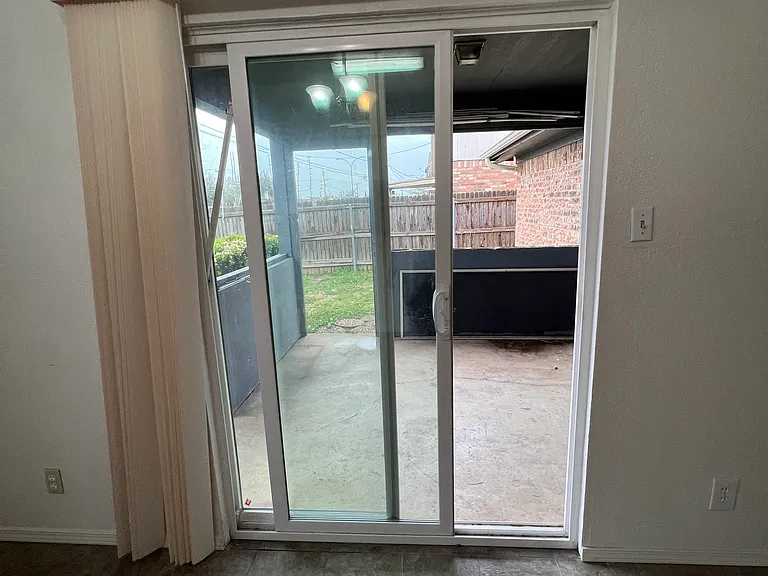 812 Cornfield Dr — Photo 12