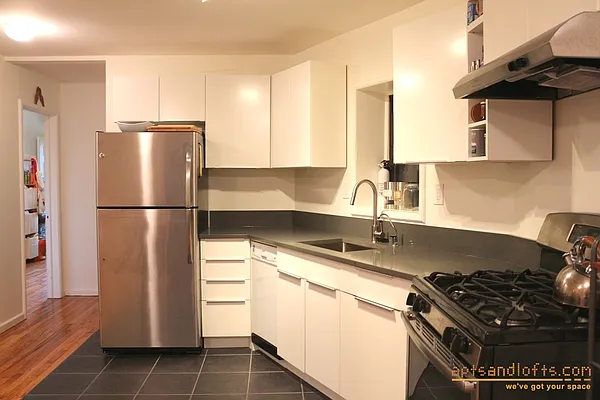 Rented by aptsandlofts.com | media 21