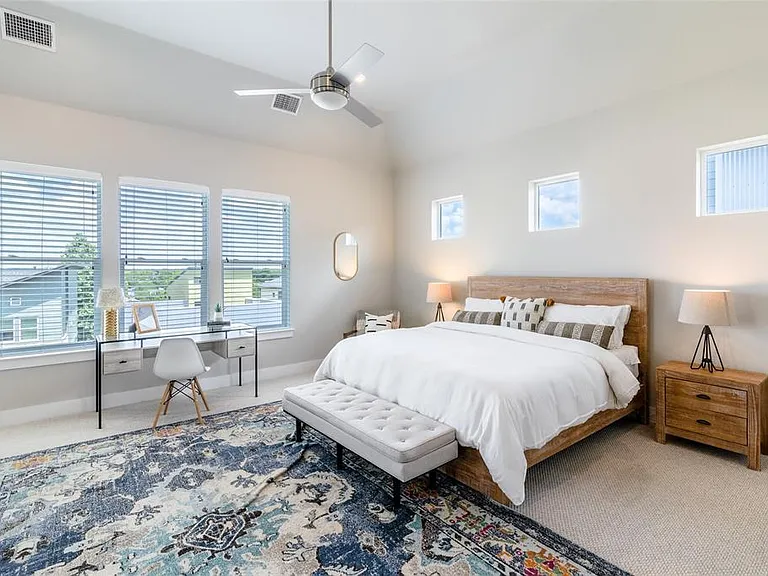 6025 Seville Dr — Photo 5