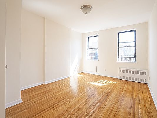 1st image of 124 2nd Ave APT 4C