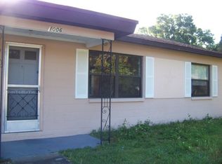 1006 N Palm Dr, Plant City, FL 33563