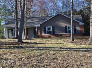 109 Oak Ln, Blairs, VA 24527
