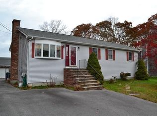 818 Wood St, Fall River, MA 02721