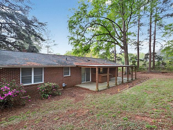 2nd image of 1454 Fork Ave