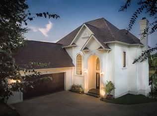 17819 Peninsula Club Dr, Cornelius, NC 28031