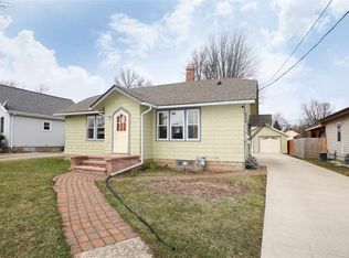 920 W Kamps Ave, Appleton, WI 54914