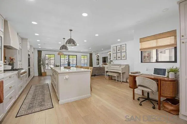 3641 Mount Aclare Ave — Photo 8