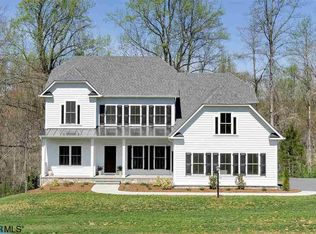 415 Labrador Ln, Charlottesville, VA 22903