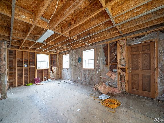 4th image of 13026 37th Ave S