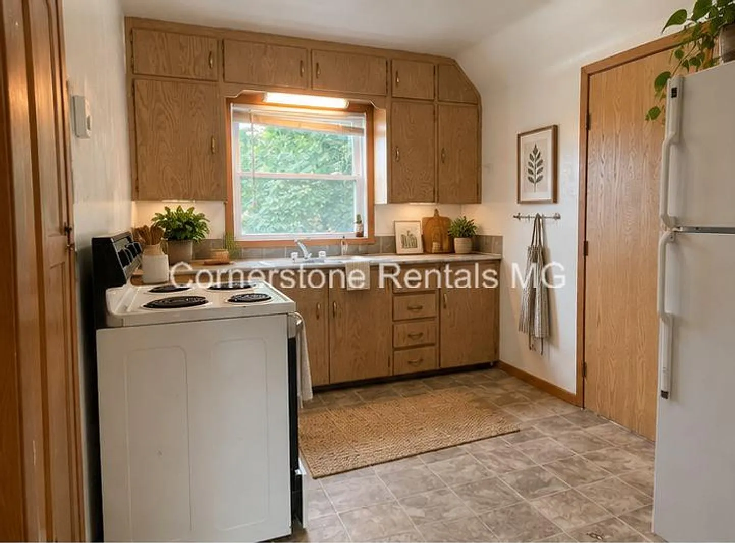 227 Central Ave. S — Photo 2