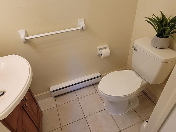 5th image of 41 Whittlesey Dr