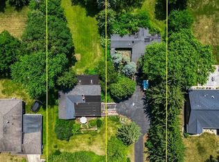 675 W Gilbert Rd, Palatine, IL 60067