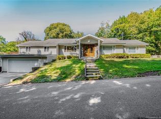 65 Fernwood Rd, New Britain, CT 06053