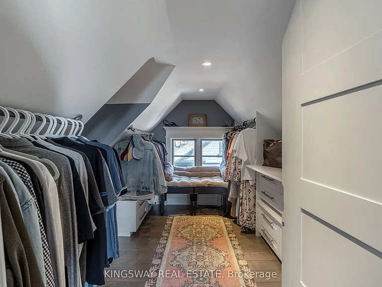 166 High Park Ave — Photo 28