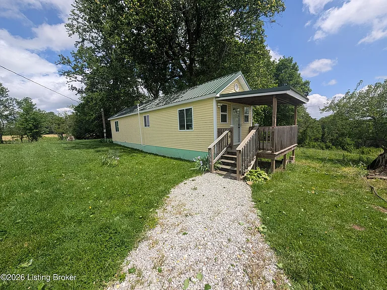 2604 E Buckeye Ln — Photo 1
