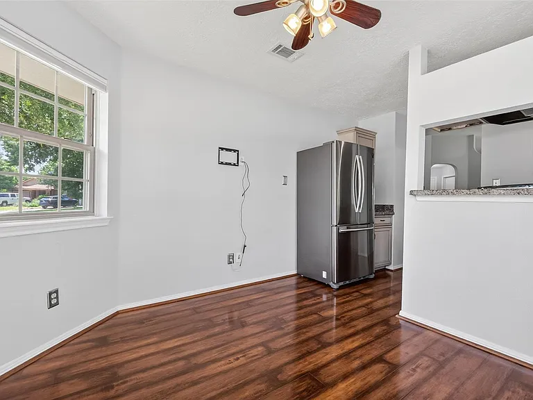 16174 Golden Sands Dr — Photo 11