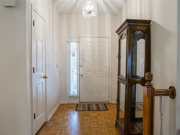5th image of 11041 W 98th St