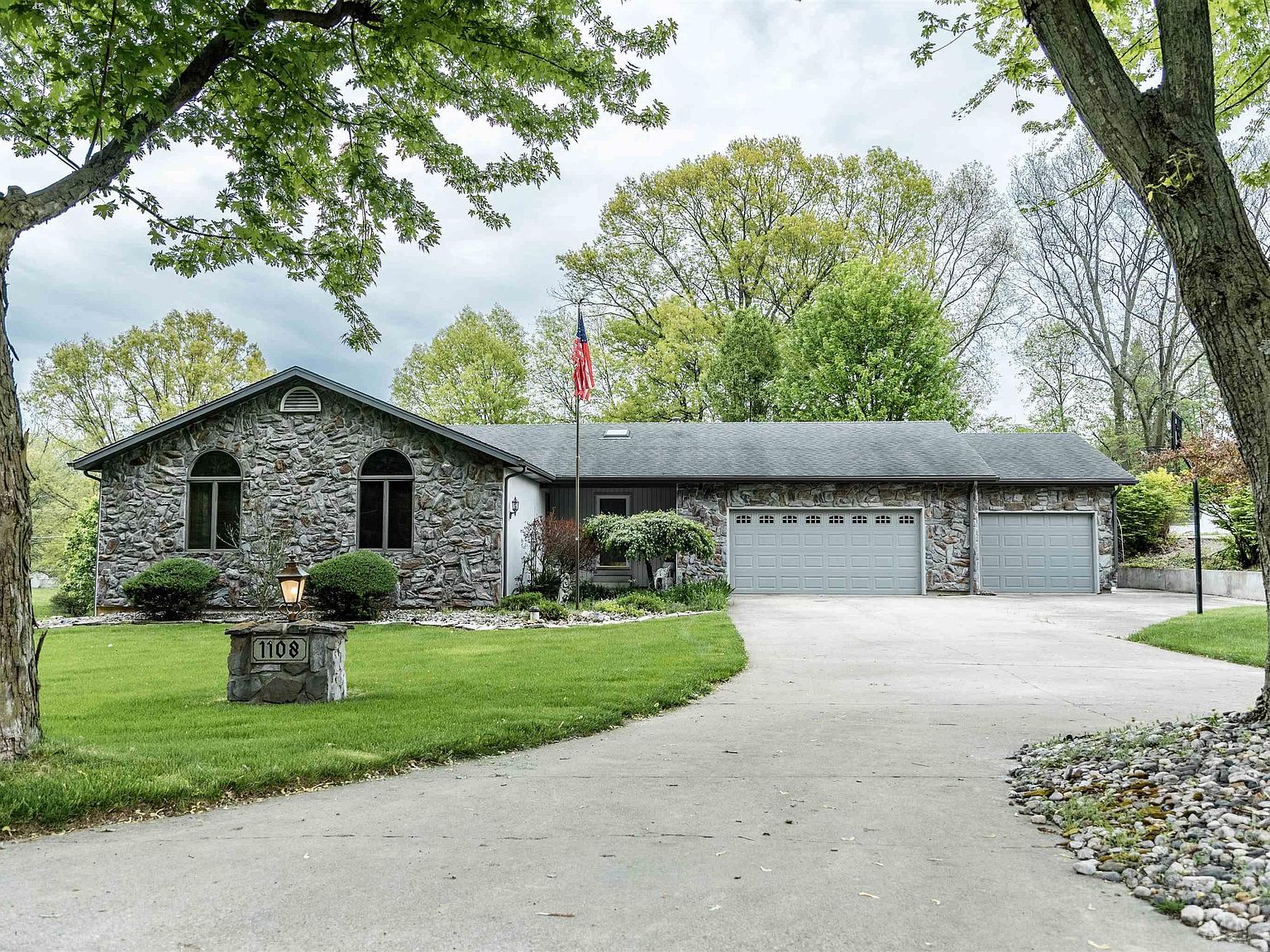 1108 Hickory Hill Dr, Kendallville, IN 46755 Zillow