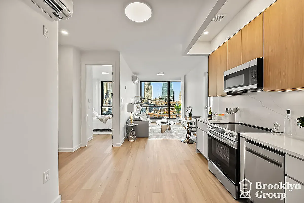 556 Baltic Street — Photo 2
