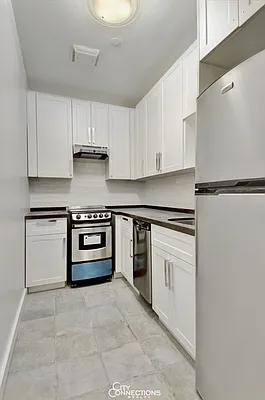 Rented by City Connections Realty | media 34