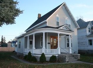 1020 Cook St, Marinette, WI 54143