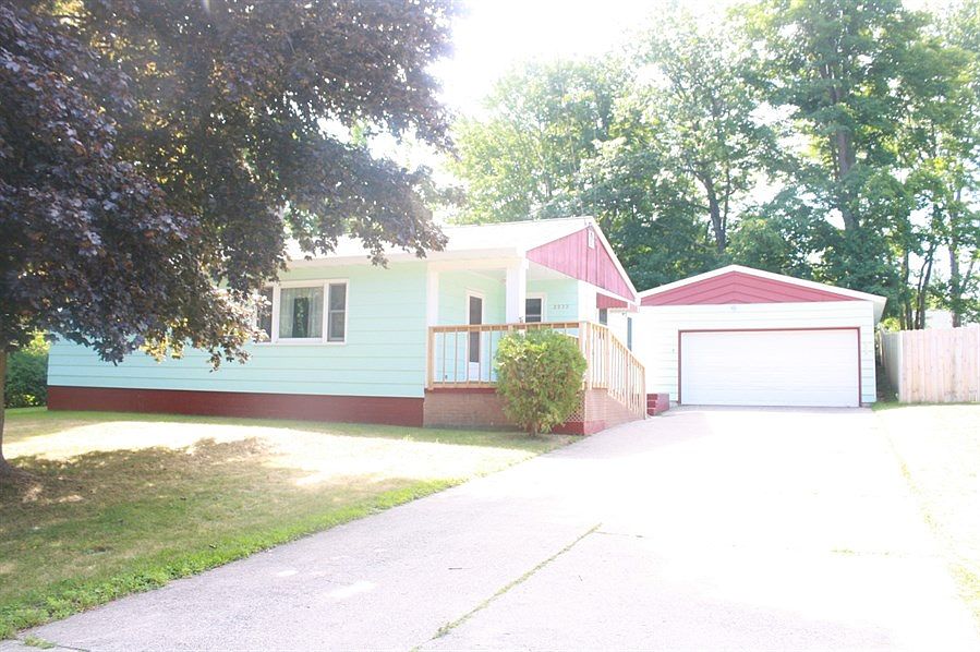 1st image of 2233 Beaudoin St