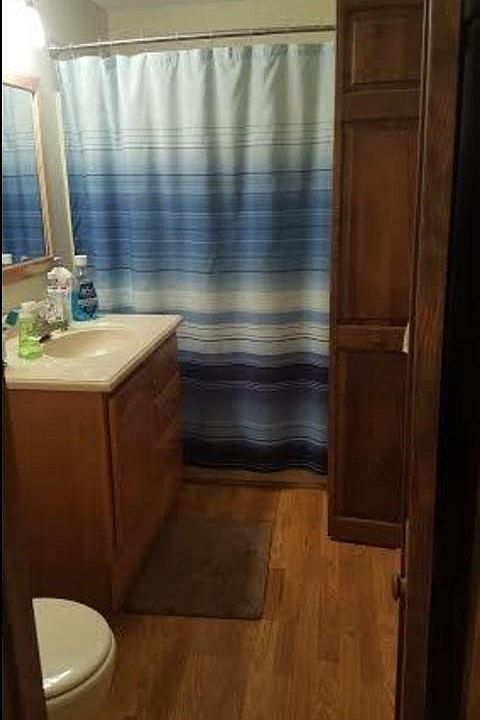1st image of 107 Grenadier Ct