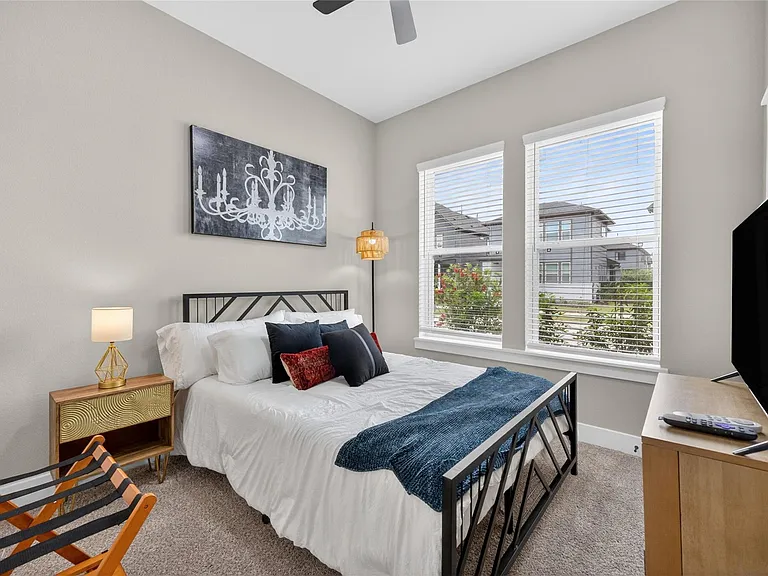 18403 Vivacious Ln — Photo 22
