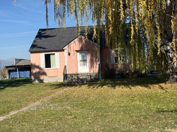 140 Blood Ln, Hamilton, MT 59840