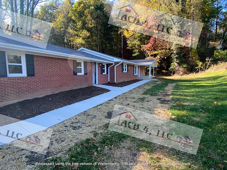 8733 Starlight Ln — Photo 2