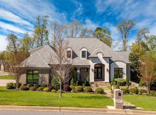 3010 Woodsgate Dr, Little Rock, AR 72211