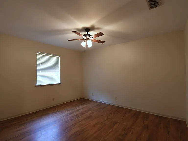 710 Kelli — Photo 20