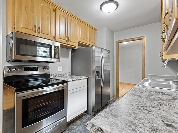 3rd image of 3815 Kenny Ln