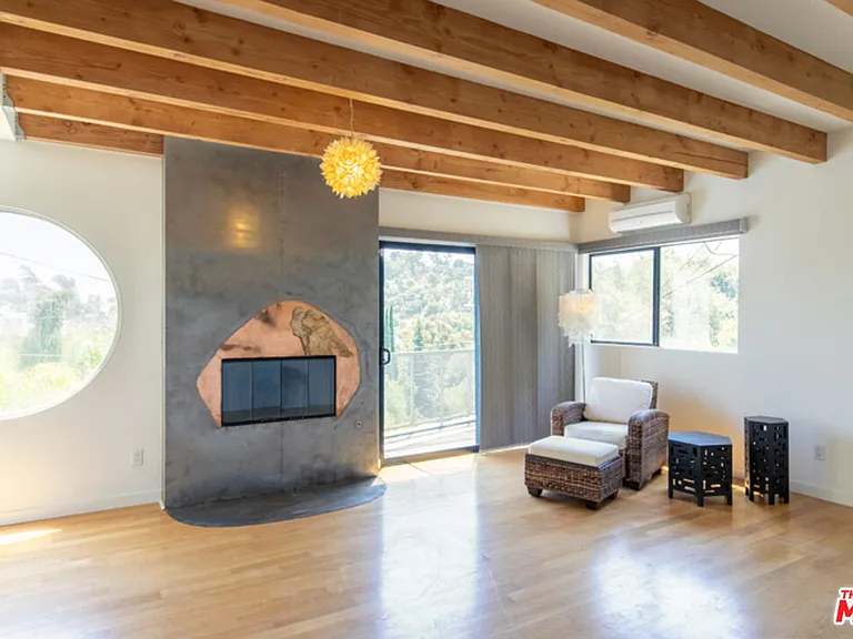 2216 Bancroft Ave — Photo 23