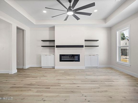5th image of 1793 Granhurst Dr