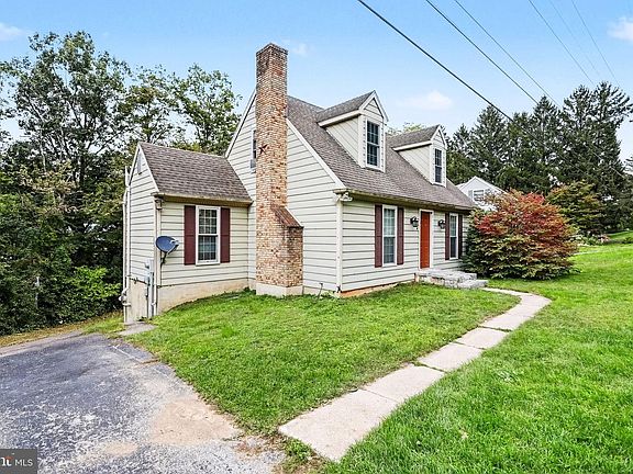 2nd image of 25 Manor Rd