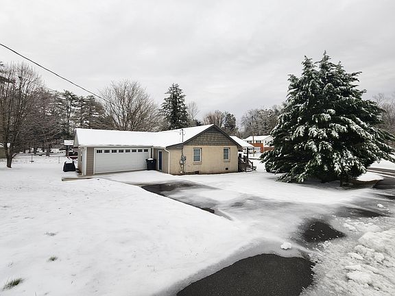 4th image of 1100 Coosa St