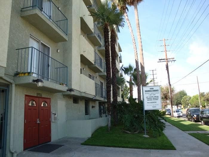 1st image of 11936 Magnolia Blvd