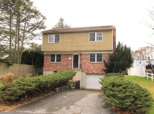 3 Commerce St, White Plains, NY 10605