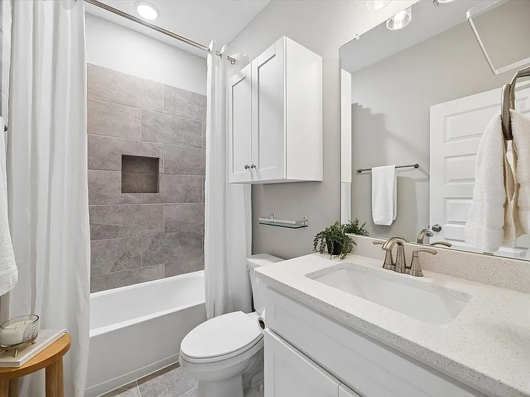 10960 Hewitt Cliff Ln — Photo 28