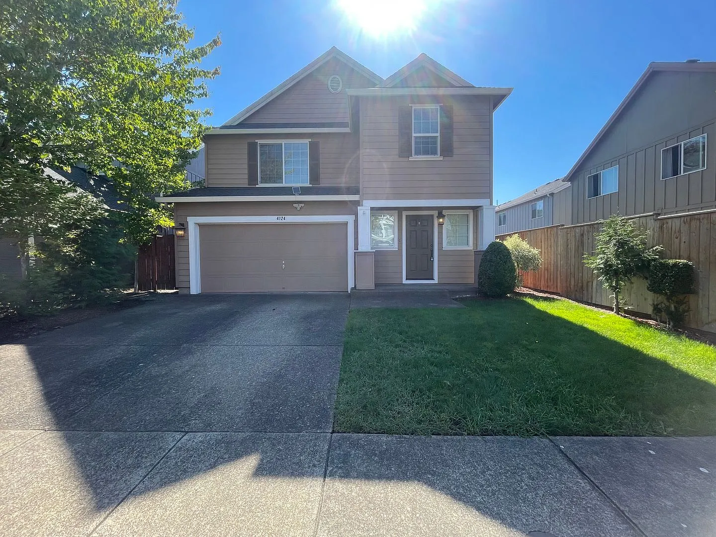 4124 Azalea Ave SE photo 1